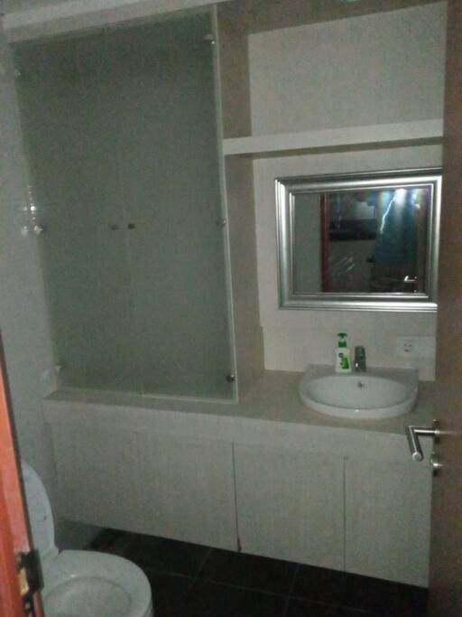 Mg Suite 1Bedroom Apartment By Just Inn Management Semarang Kültér fotó