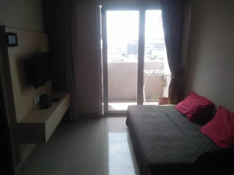 Mg Suite 1Bedroom Apartment By Just Inn Management Semarang Kültér fotó
